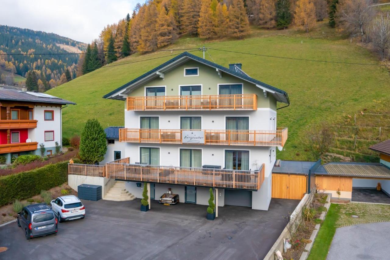 Bergzauber Appartements Rennweg am Katschberg Luaran gambar