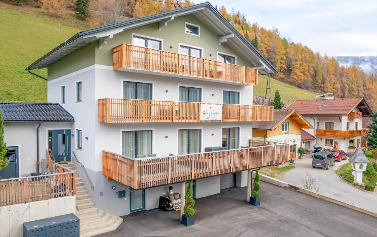 Bergzauber Appartements Rennweg am Katschberg Luaran gambar